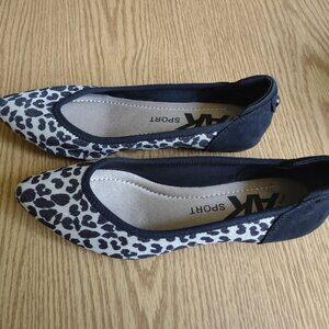 Anne Klein AK Sport leopard print fabric flats - EUC - size 8.5